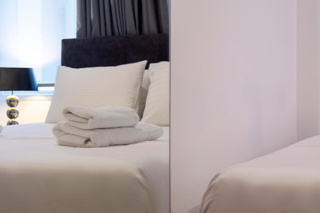 Dema's Luxury Suites  Athènes Extérieur photo