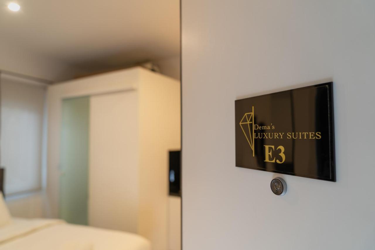 Dema's Luxury Suites  Athènes Extérieur photo